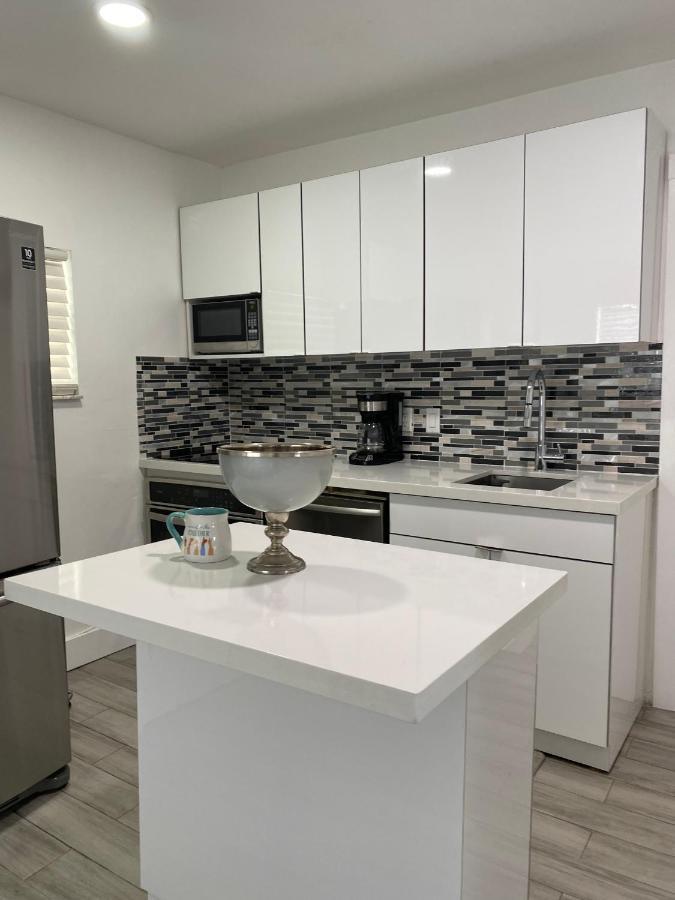 Modern Home, Excellent Location ميامي المظهر الخارجي الصورة