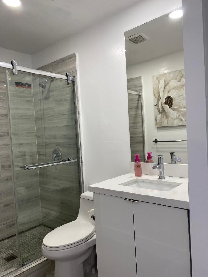 Modern Home, Excellent Location ميامي المظهر الخارجي الصورة