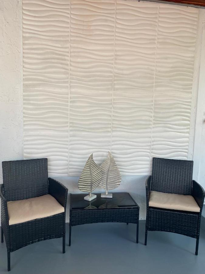 Modern Home, Excellent Location ميامي المظهر الخارجي الصورة